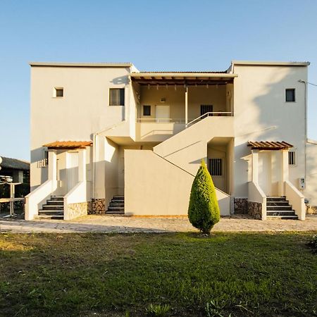 Parakladi Seaside Retreat Melíkia Екстериор снимка