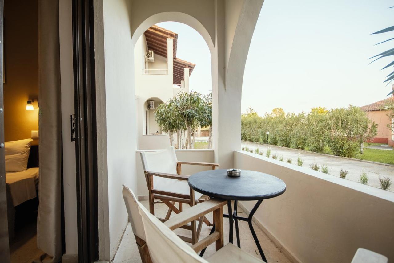 Parakladi Seaside Retreat Melíkia Екстериор снимка