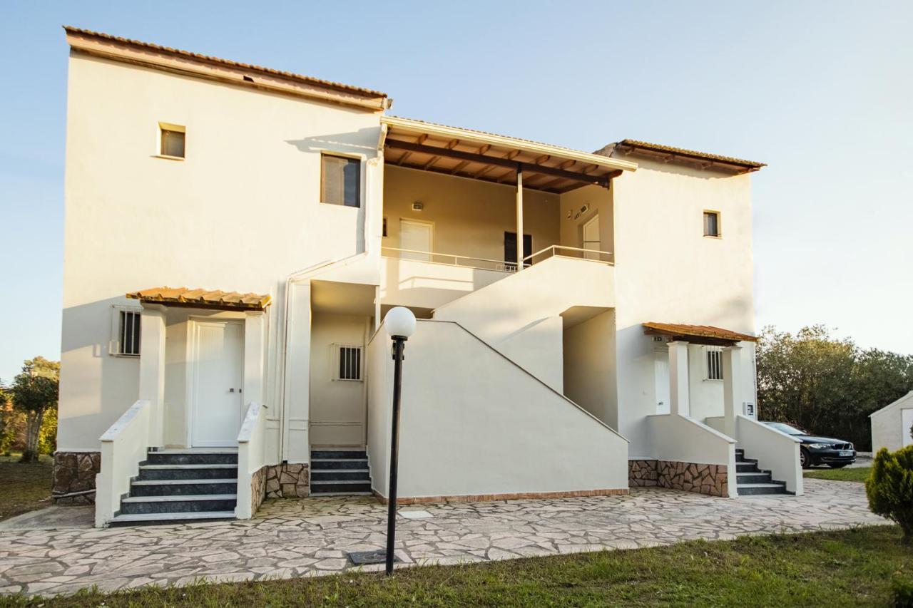 Parakladi Seaside Retreat Melíkia Екстериор снимка