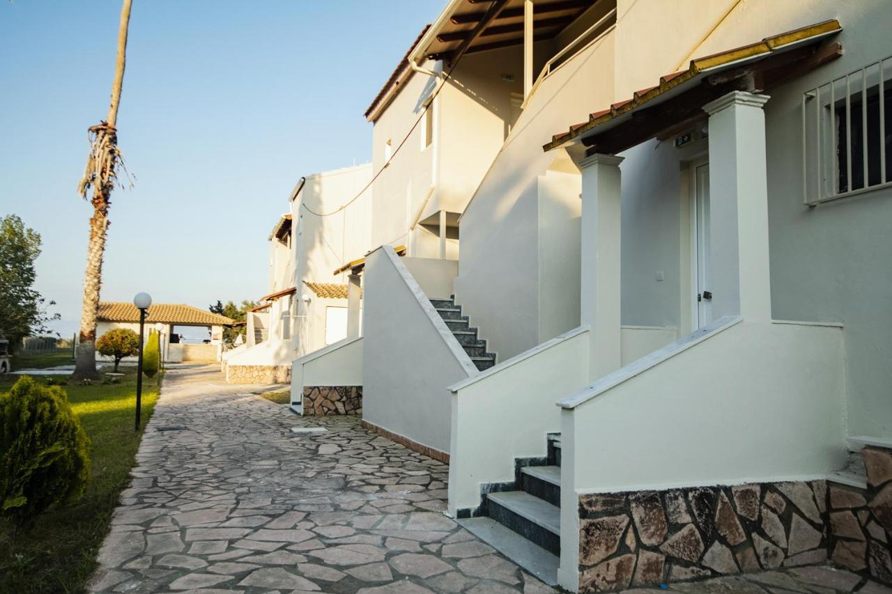 Parakladi Seaside Retreat Melíkia Екстериор снимка